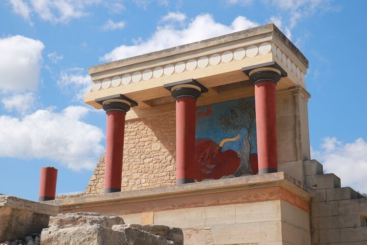 Tour of Knossos, Archaeological Museum & Heraklion Town